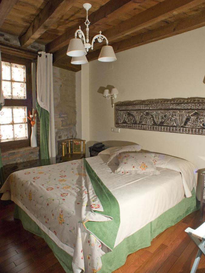 La Posada Del Tietar Santa Maria del Tietar Exterior foto